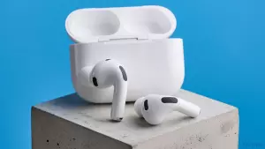 iOS 27 Beta 3 Introduces Streamlined Control for AirPods Adaptive Mode