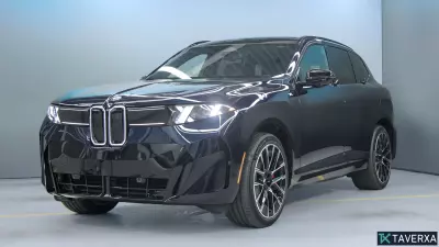 완전히 새로워진 BMW iX5의 내부: 플래그십 SUV의 첨단 기술 도약