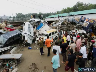 毁灭性季风暴雨：洪水和山体滑坡肆虐印度北部，至少25人死亡
