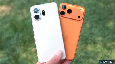 Modèle d'entrée de gamme contre modèle haut de gamme : un téléphone à 329 $ peut-il vraiment rivaliser avec l'iPhone 17 Pro Max ?
