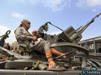 Escalade au Yémen : les Houthis menacent d'imposer un « siège » à l'Arabie saoudite après l'attaque de l'aéroport de Sanaa
