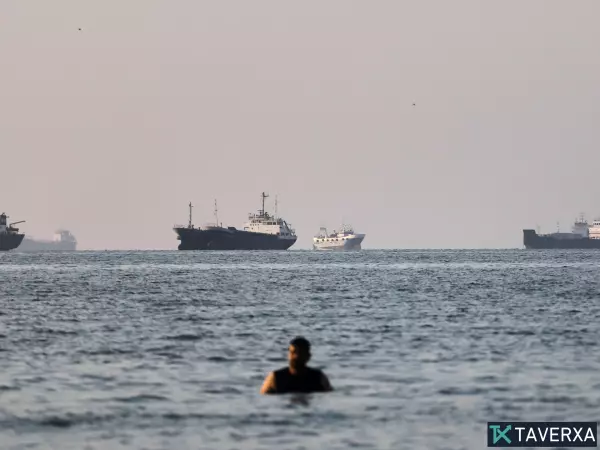 Hürmüz Boğazı Kapanması: İran Devrim Muhafızları, ABD ve İsrail ile Çatışmada Gerilimi Tırmandırıyor